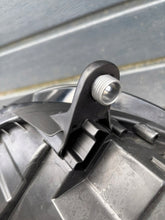 Laden Sie das Bild in den Galerie-Viewer, Frontscheinwerfer Seat Eos 1Q1941751C Xenon Links Scheinwerfer Headlight