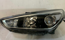 Laden Sie das Bild in den Galerie-Viewer, Frontscheinwerfer Hyundai I30 III G492122010 LED Links Scheinwerfer Headlight