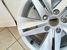 Laden Sie das Bild in den Galerie-Viewer, 1x Alufelge 16 Zoll 7.0&quot; 5x112 48ET Glanz Silber 5H0601025 VW Golf Rim Wheel