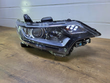 Laden Sie das Bild in den Galerie-Viewer, Frontscheinwerfer Mitsubishi Outlander III ECM921-22A20 Rechts Headlight