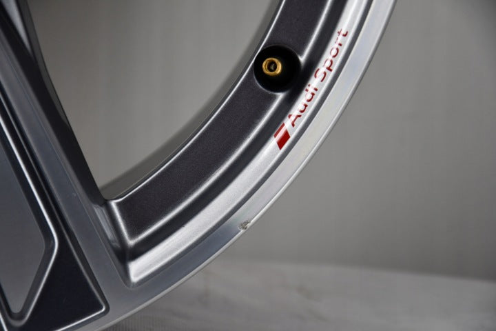 1x Alufelge 18 Zoll 8.0" 5x112 46ET Glanz Silber 8Y0601025P Audi Rim Wheel FEL8609305835nu