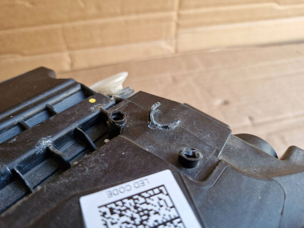 Frontscheinwerfer Mercedes-Benz Cla X118 C118 A1189060701 Links Headlight SCH3781421989nx