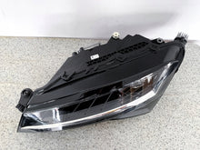 Laden Sie das Bild in den Galerie-Viewer, Frontscheinwerfer Skoda Superb III 3V1941015D Full LED Links Headlight