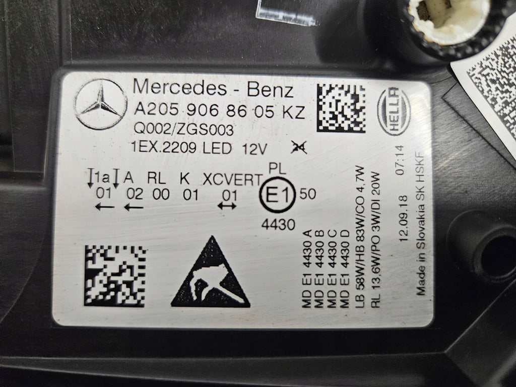 Frontscheinwerfer Mercedes-Benz W205 A205 A2059068605 Rechts Headlight SCH6304697720li