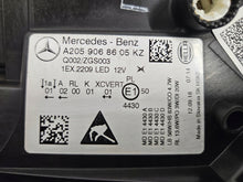 Laden Sie das Bild in den Galerie-Viewer, Frontscheinwerfer Mercedes-Benz W205 A205 A2059068605 Rechts Headlight SCH6304697720li