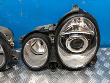 Laden Sie das Bild in den Galerie-Viewer, Frontscheinwerfer Mercedes-Benz W210 Ein Satz Scheinwerfer Headlight SCH7530290587yg