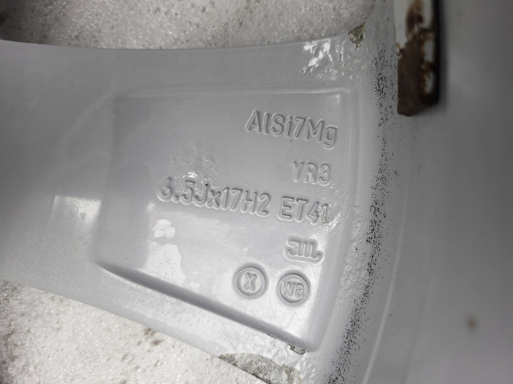 1x Alufelge 17 Zoll 6.5" 5x112 41ET Glanz Silber 3V0601025A Skoda Superb Iii FEL9280110068ky