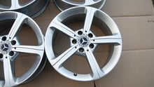 Load image into Gallery viewer, 4x Alufelge 17 Zoll 6.5" 5x112 44ET Glanz Silber A1774011200 Mercedes-Benz Cla FEL7915583089ho