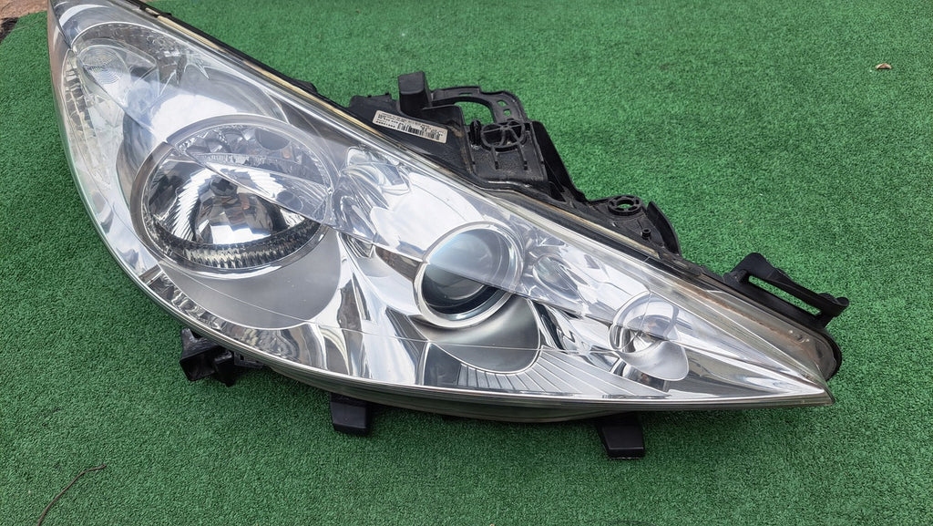 Frontscheinwerfer Peugeot 207 89901969 9683683880-02 Rechts Headlight