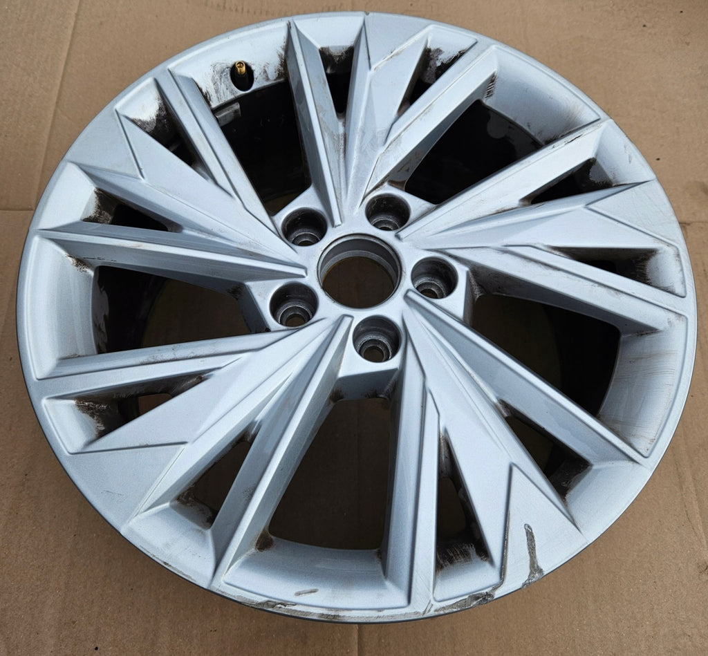 1x Alufelge 17 Zoll 8.0" 5x112 46ET Glanz Silber 8Y0601025D Audi A3 Rim Wheel FEL2561361556ew