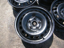 Laden Sie das Bild in den Galerie-Viewer, 4x Alufelge 15 Zoll 6.0" 5x112 47ET Silber VW Caddy V Golf III Jetta VI Touran FEL9228495667dy