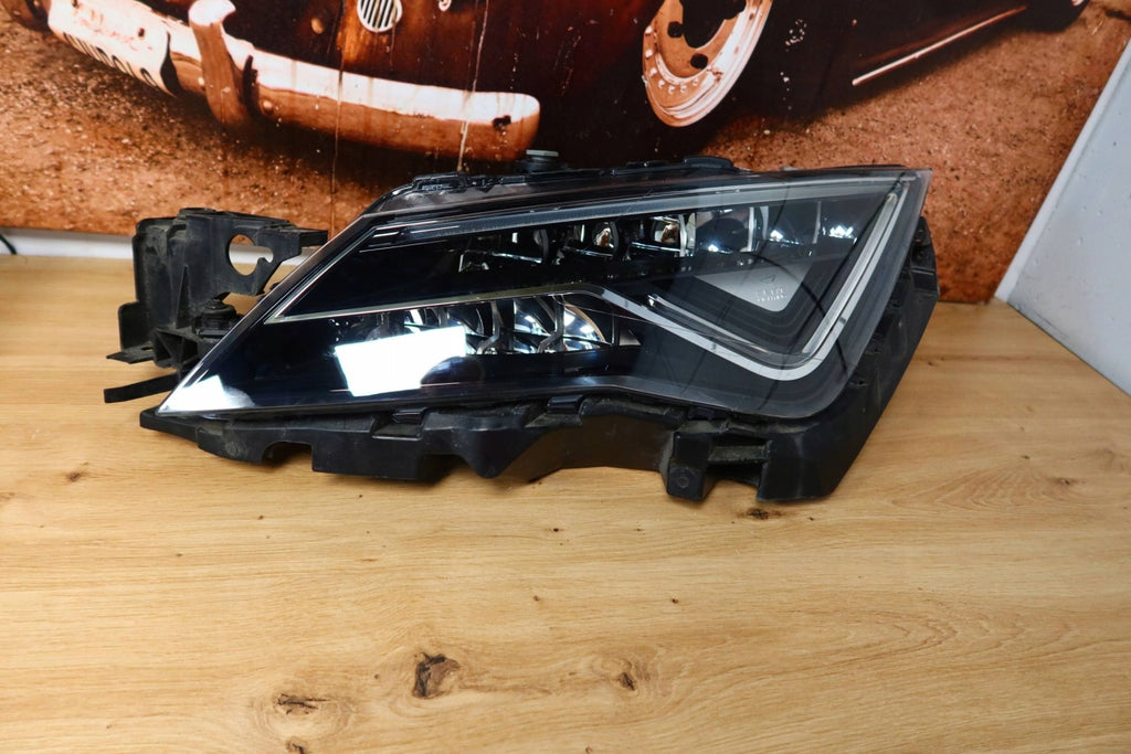 Frontscheinwerfer Seat Leon 5F1941007 Links Scheinwerfer Headlight SCH8692008526hh