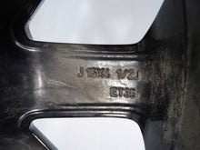 Laden Sie das Bild in den Galerie-Viewer, 1x Alufelge 15 Zoll 4.5&quot; 4x100 35ET 42611-0H050 Toyota Aygo Rim Wheel