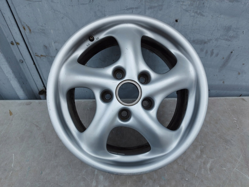 1x Alufelge 17 Zoll 8.5" 5x130 Silber 99636212605 Porsche 911 996 Rim Wheel