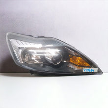 Laden Sie das Bild in den Galerie-Viewer, Frontscheinwerfer Ford Focus 8M51-13D154-CE Xenon Rechts Scheinwerfer Headlight