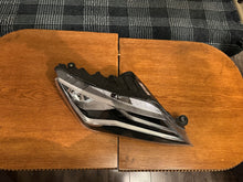 Laden Sie das Bild in den Galerie-Viewer, Frontscheinwerfer Seat Toledo IV 90037322 LED Rechts Scheinwerfer Headlight