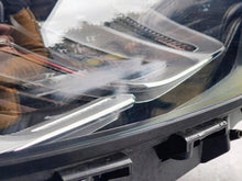 Laden Sie das Bild in den Galerie-Viewer, Frontscheinwerfer Mercedes-Benz W177 A1779064406 Rechts Scheinwerfer Headlight SCH1332942816vz