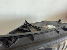 Laden Sie das Bild in den Galerie-Viewer, Frontscheinwerfer Mercedes-Benz W177 A1779062100 Links Scheinwerfer Headlight SCH2726864038ig