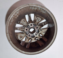 Laden Sie das Bild in den Galerie-Viewer, 1x Alufelge 16 Zoll 7.0&quot; 5x112 46ET 5E3601025AH Skoda Octavia Rim Wheel