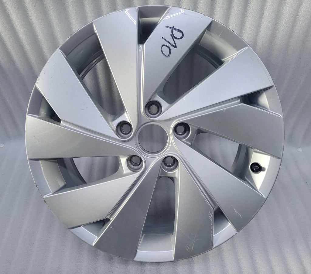1x Alufelge 17 Zoll 6.5" 5x112 46ET Glanz Silber 5H0601025B VW Golf Rim Wheel FEL5570556841fj