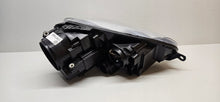 Laden Sie das Bild in den Galerie-Viewer, Frontscheinwerfer VW Golf V 1K6941031 Xenon Links Scheinwerfer Headlight SCH8055234837bt