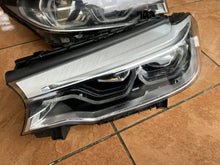 Laden Sie das Bild in den Galerie-Viewer, Frontscheinwerfer BMW G31 G30 7439209 7439210 Ein Satz Scheinwerfer Headlight SCH4362905460um