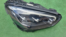Laden Sie das Bild in den Galerie-Viewer, Frontscheinwerfer Mercedes-Benz W213 A2139069209 LED Rechts Headlight SCH8194967694mi