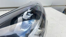 Laden Sie das Bild in den Galerie-Viewer, Frontscheinwerfer Ford Focus JX7B13E014CE JX7B-13E014-CE LED Rechts Headlight SCH6655424372yl