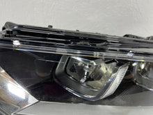 Load image into Gallery viewer, Frontscheinwerfer VW Passat B8 3G1941035L LED Links Scheinwerfer Headlight SCH6786613104kg