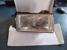 Laden Sie das Bild in den Galerie-Viewer, Frontscheinwerfer Audi 80 90 B2 301129120 Rechts Scheinwerfer Headlight