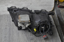 Laden Sie das Bild in den Galerie-Viewer, Frontscheinwerfer BMW E46 Xenon Links Scheinwerfer Headlight SCH1367764157mu