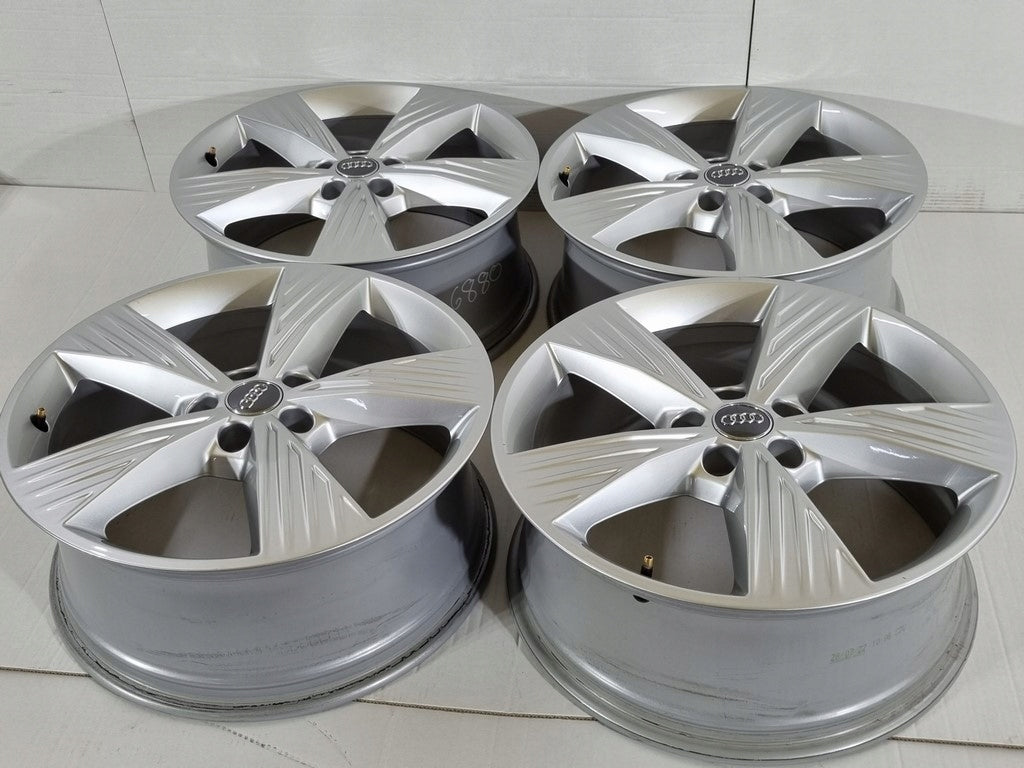 4x Alufelge 19 Zoll 8.0" 5x112 45ET Glanz Silber 89A601025B Audi E-Tron FEL3618009617ty