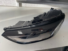 Load image into Gallery viewer, Frontscheinwerfer Audi A4 B9 8W0841011 LED Ein Stück (Rechts oder Links)
