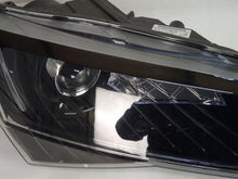 Laden Sie das Bild in den Galerie-Viewer, Frontscheinwerfer Skoda Superb III 3V1941016B Xenon Rechts Headlight