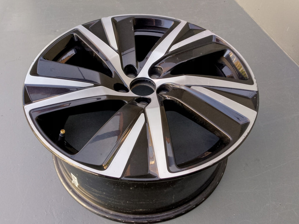 1x Alufelge 17 Zoll 5.0" 4x100 40ET Glanz Schwarz CMS1210-8 Toyota Aygo FEL1327957720td