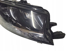 Laden Sie das Bild in den Galerie-Viewer, Frontscheinwerfer Skoda Fabia 6V1941016 Rechts Scheinwerfer Headlight SCH5212261070vx