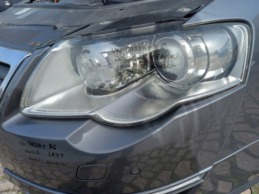 Frontscheinwerfer VW Passat Xenon Ein Stück (Rechts oder Links) Headlight