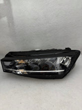 Laden Sie das Bild in den Galerie-Viewer, Frontscheinwerfer Skoda Octavia I 5E4941015 5E4941016 LED Links Headlight SCH8214571989zi