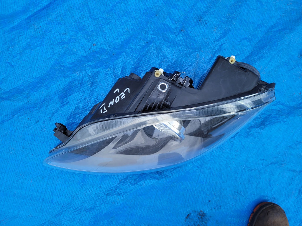 Frontscheinwerfer Seat Altea 5P1941033A Ein Stück (Rechts oder Links) Headlight