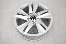 Laden Sie das Bild in den Galerie-Viewer, 4x Alufelge 16 Zoll 7.0" 5x112 48ET Glanz Silber 5H0601025 VW Golf Rim Wheel FEL2988622665qi