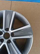 Load image into Gallery viewer, 1x Alufelge 17 Zoll 7.5" 5x112 47ET Glanz Graphit 5M0601025A Mg Golf V Plus FEL6485157162tj