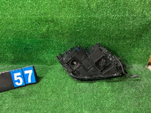 Laden Sie das Bild in den Galerie-Viewer, Frontscheinwerfer VW Tiguan 5NB941035B Full LED Links Scheinwerfer Headlight