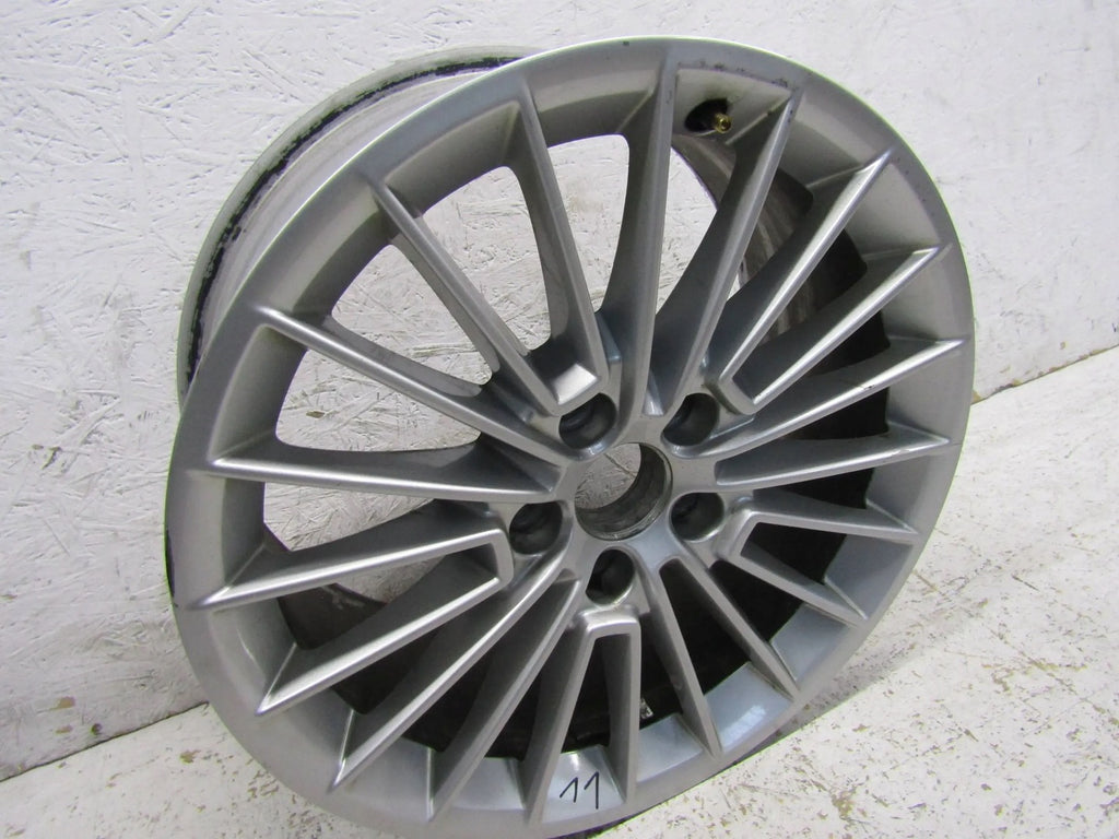 1x Alufelge 17 Zoll 8.0" 5x112 46ET 8Y0601025B Audi A3 Rim Wheel