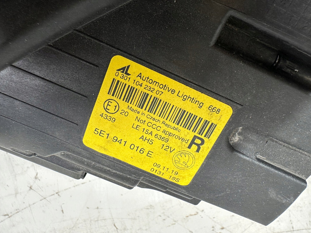 Frontscheinwerfer Skoda Octavia III 5E1941016 LED Rechts Scheinwerfer Headlight SCH9913774033rk