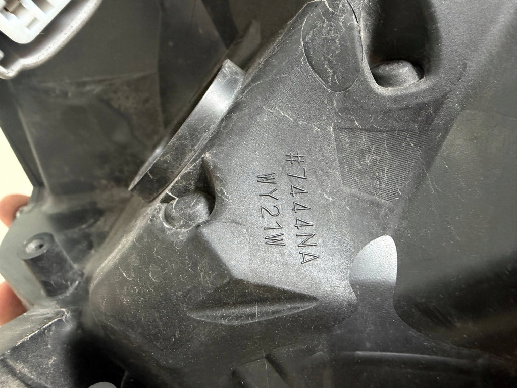 Frontscheinwerfer Toyota 744NAWY21W Links Scheinwerfer Headlight SCH3761151631jy