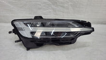 Load image into Gallery viewer, Frontscheinwerfer Volvo S60 V60 II Full LED Rechts Scheinwerfer Headlight SCH7708077679bb