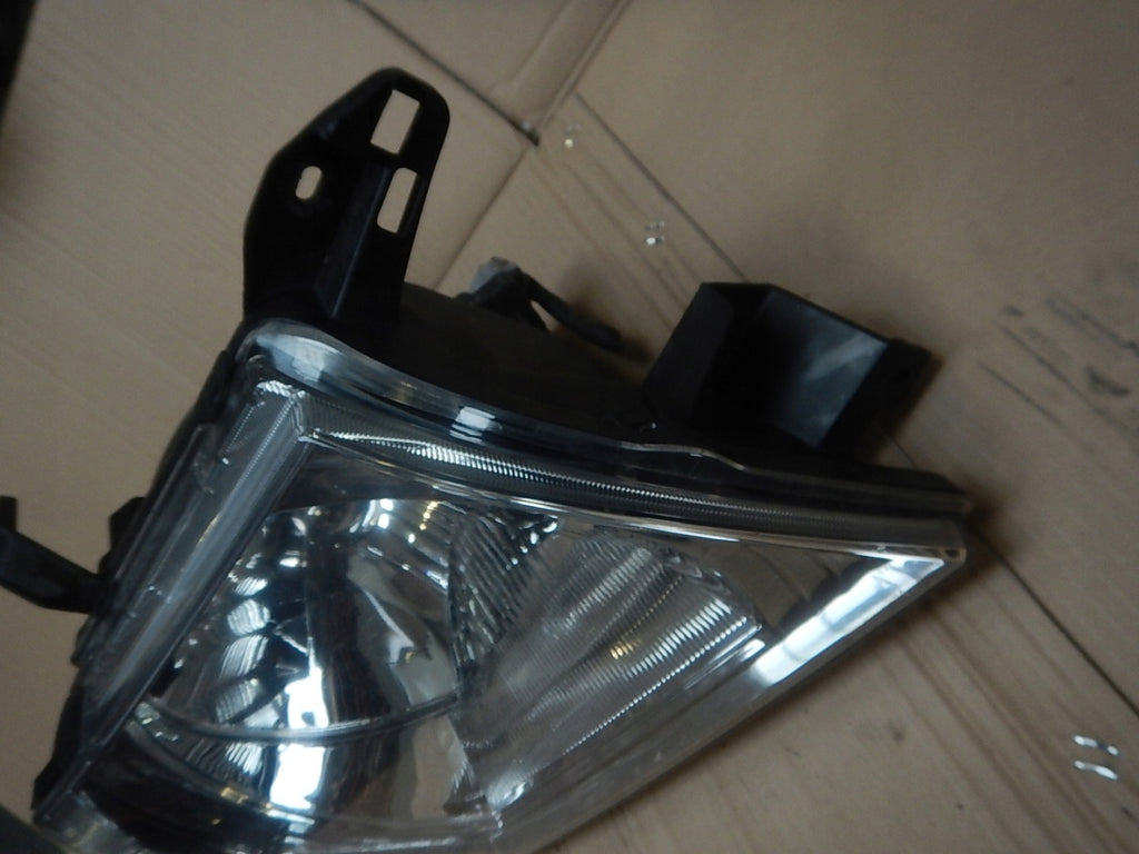 Frontscheinwerfer Mitsubishi Pajero III 100-87420 Rechts Scheinwerfer Headlight SCH8553255065gg