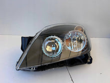 Laden Sie das Bild in den Galerie-Viewer, Frontscheinwerfer Opel Astra H 93178633 Links Scheinwerfer Headlight SCH3286515271oh