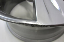 Laden Sie das Bild in den Galerie-Viewer, 1x Alufelge 17 Zoll 6.5" 5x114.3 40ET Glanz 403007071 Renault Rim Wheel FEL6651005061ft