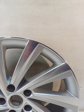 Load image into Gallery viewer, 1x Alufelge 18 Zoll 7.5" 5x112 48ET Glanz Silber 5E3601025AS Skoda Octavia Iv FEL8363483368iq